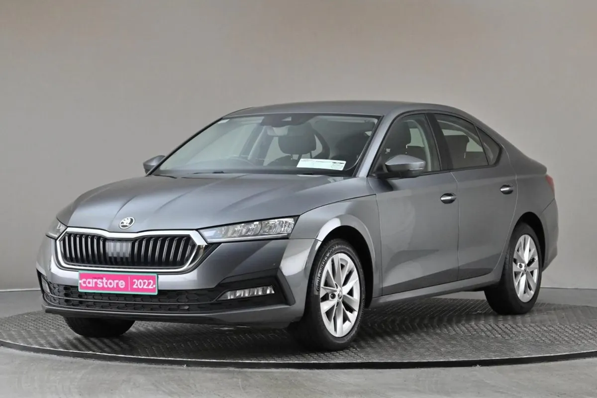 Skoda Octavia Ambition 2.0tdi 6spd 115BHP 5DR - Image 3