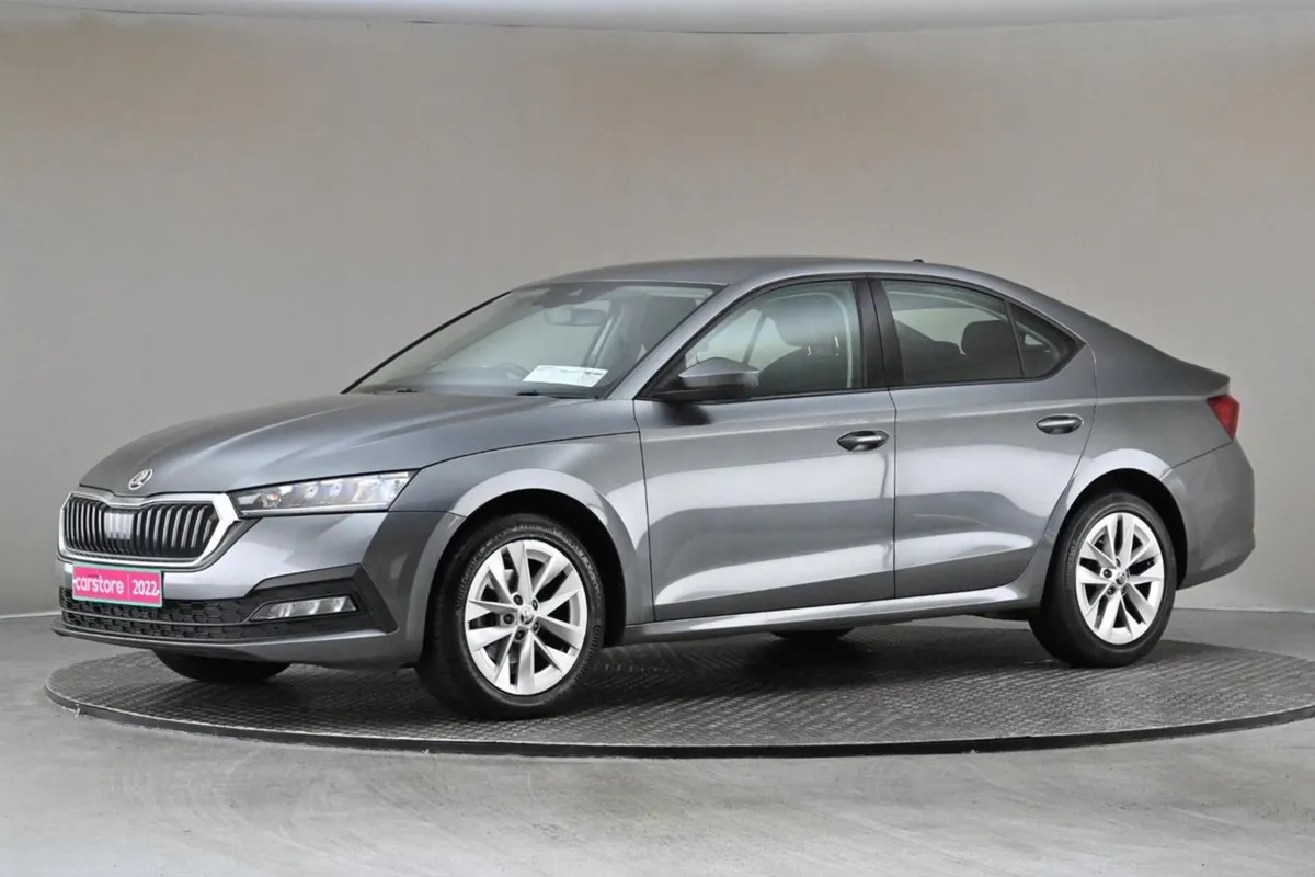 Skoda Octavia Ambition 2.0tdi 6spd 115BHP 5DR - Image 4