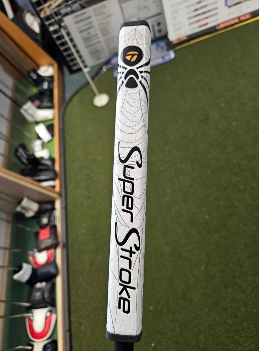 Odyssey White Hot Og 2-Ball Putter - Image 4