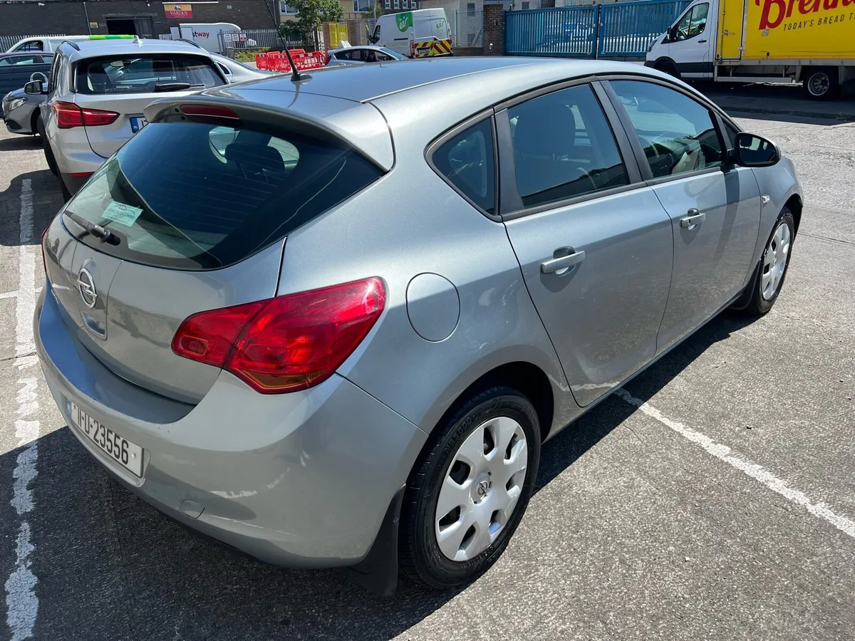 2011 Opel Astra 1.4 ONLY 115k KM NEW NCT - Image 2
