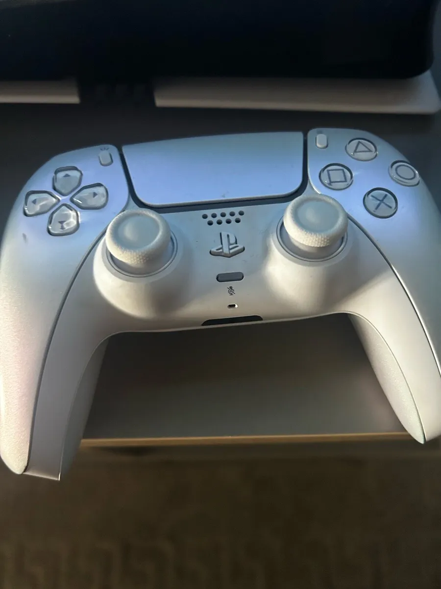 PS5 pro three controllers and a headset - Image 4