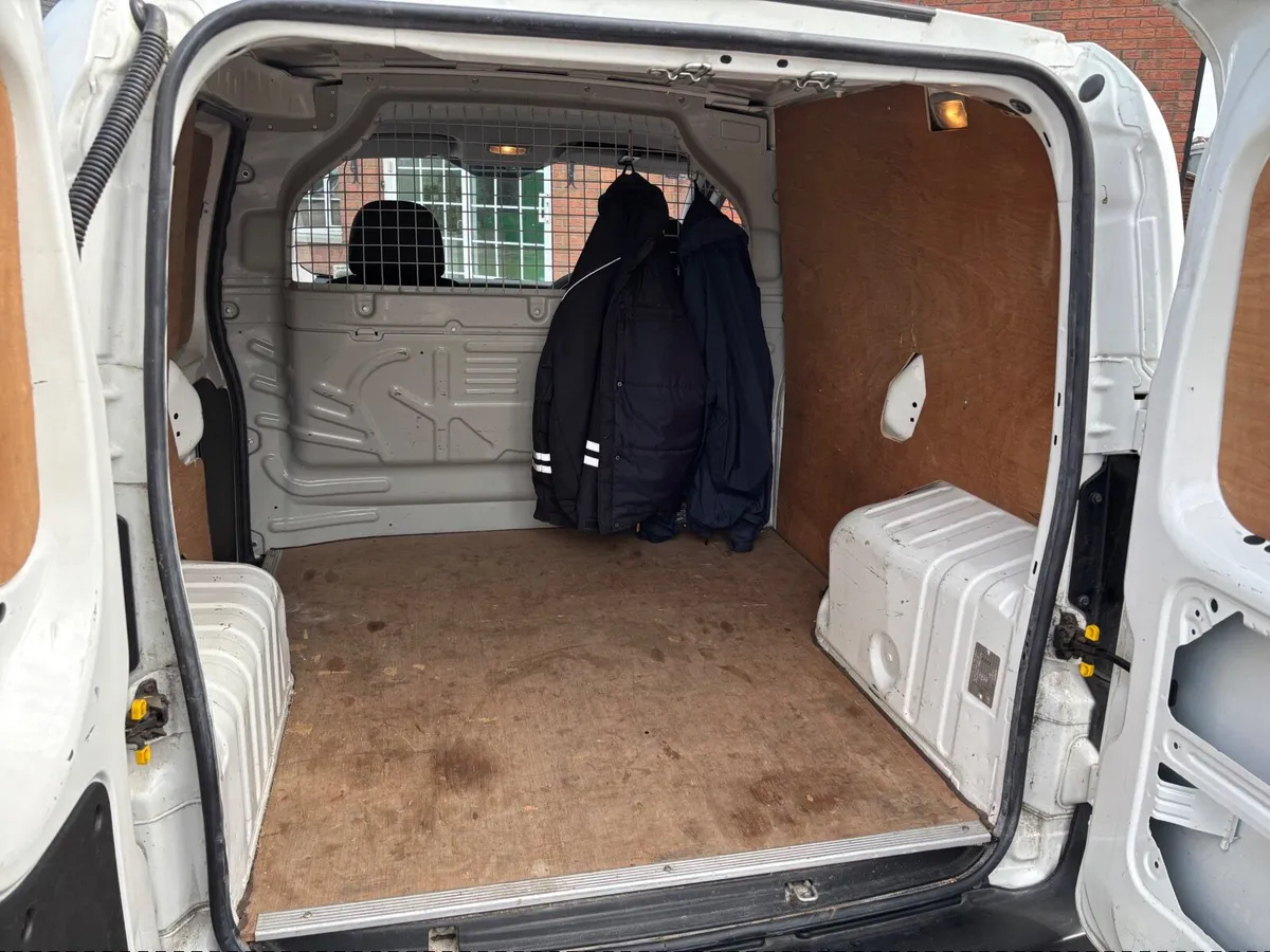 Peugeot Bipper 2014 - Image 1