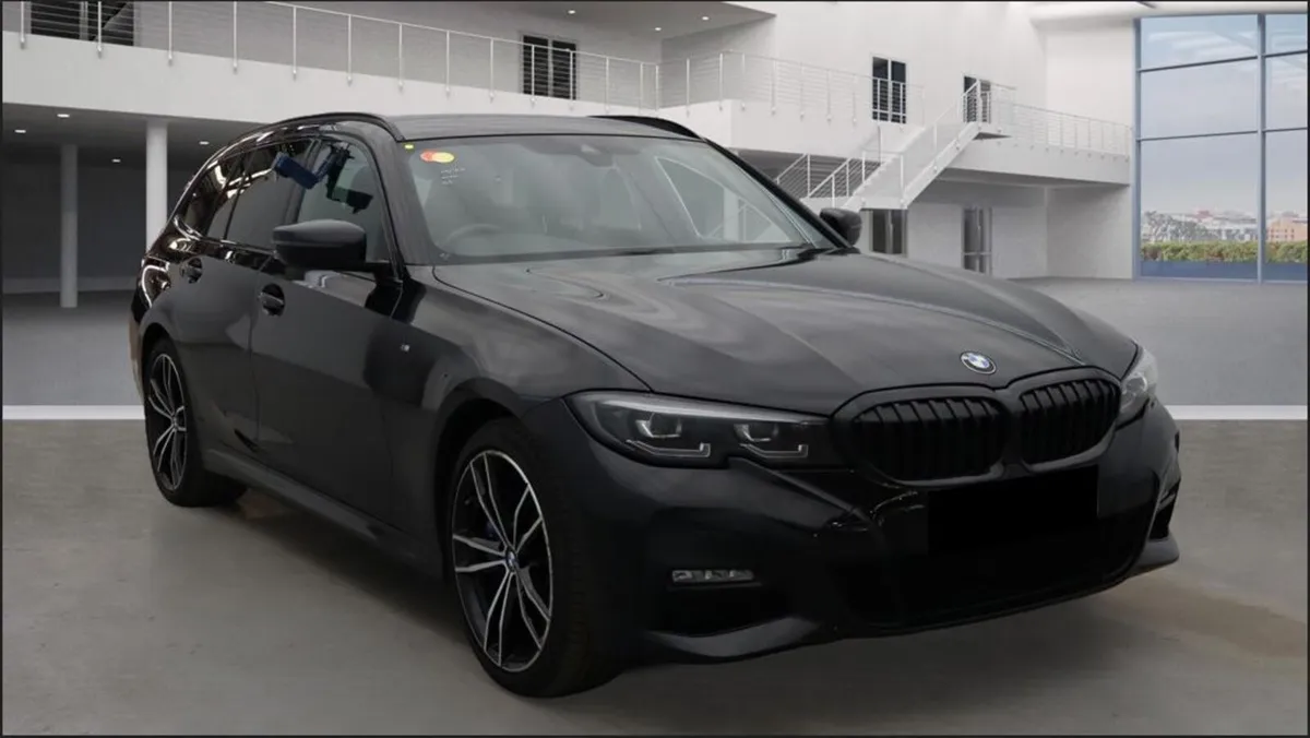 BMW 3 SERIES 330e M SPORT AUTO HYBRID ESTATE - Image 1