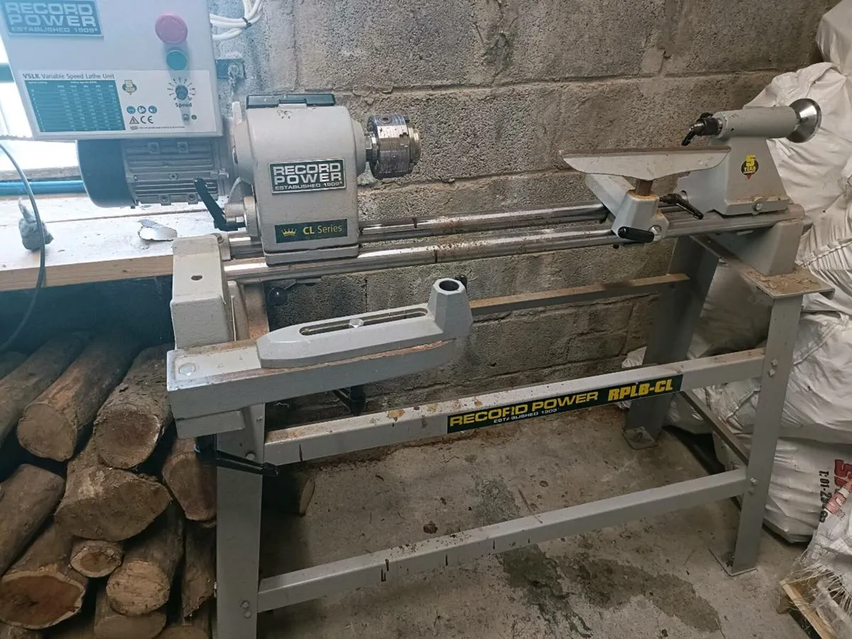 Wood lathe - Image 1