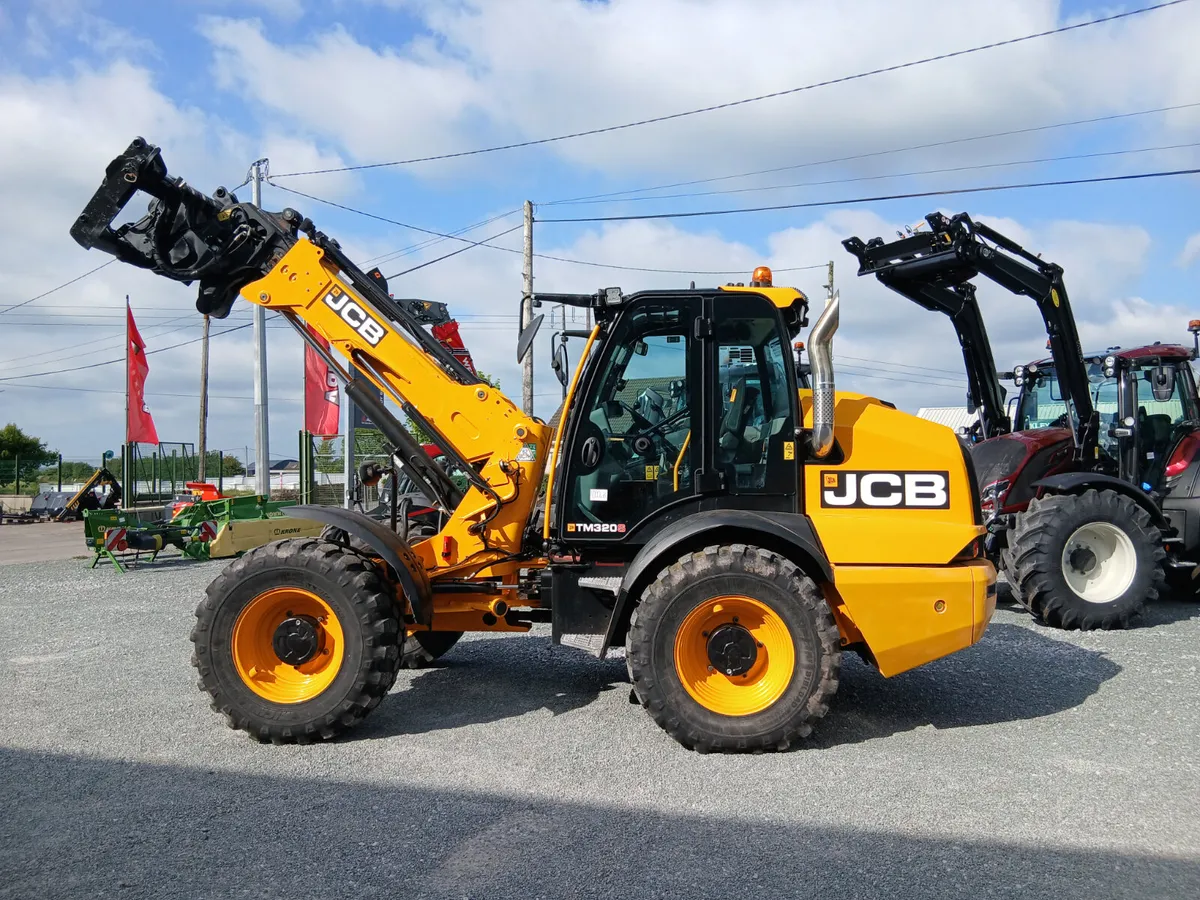 JCB 320S - Image 2