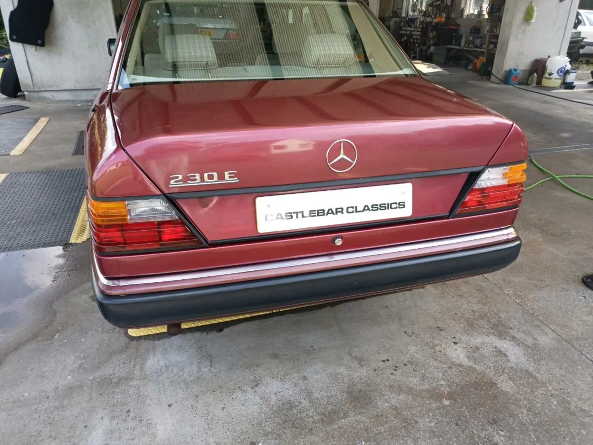 Merc 230e  + golf x 2 + Audi 80 se - Image 3