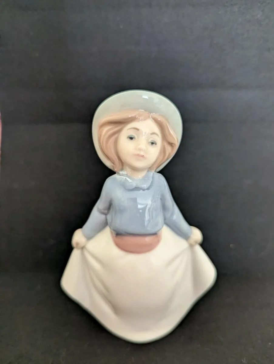 Nao by Lladro - Image 1