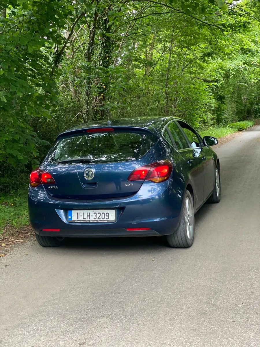 Vauxhall Astra 2011 - Image 3