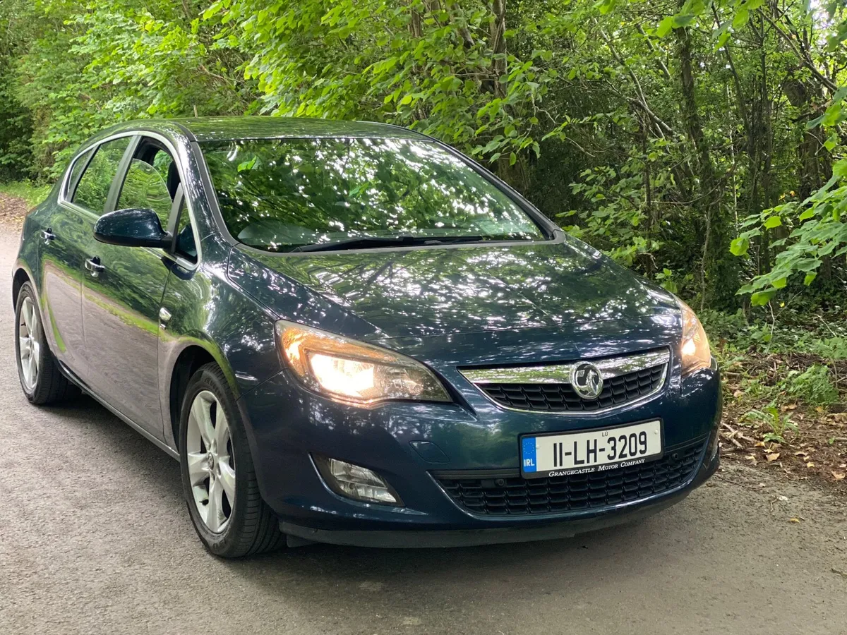 Vauxhall Astra 2011 - Image 4