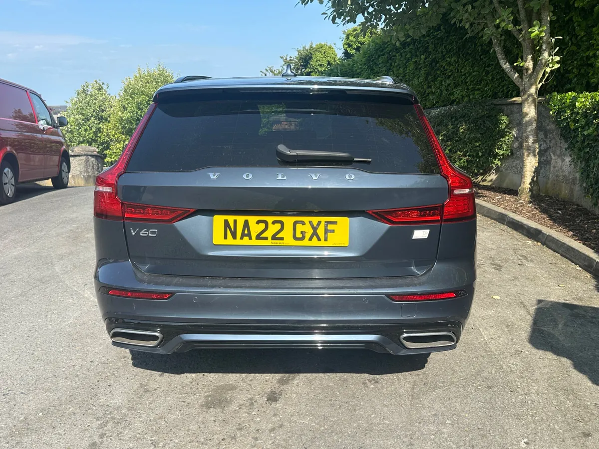 Volvo V60 2022 - Image 4