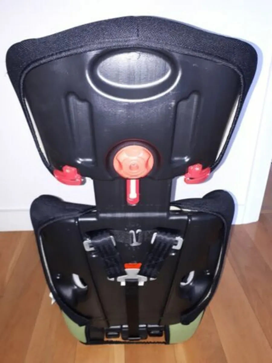 Dimples Elite Car seat - Image 4