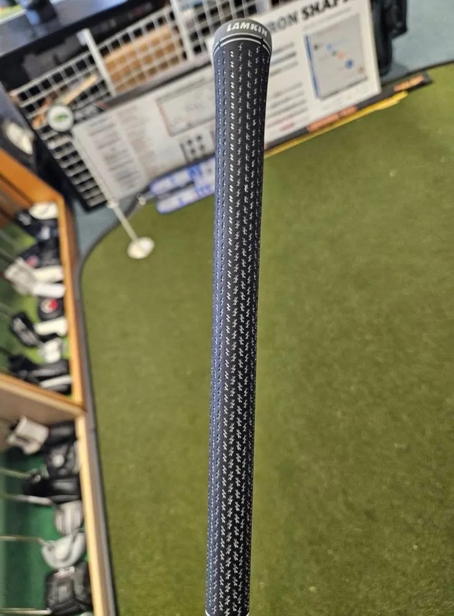 Brand New Taylormade Sim2 Max 7 Wood - Image 4