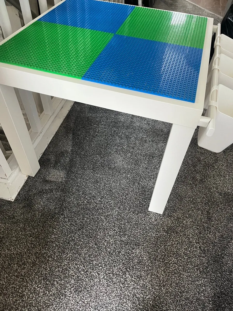 Lego table - Image 2