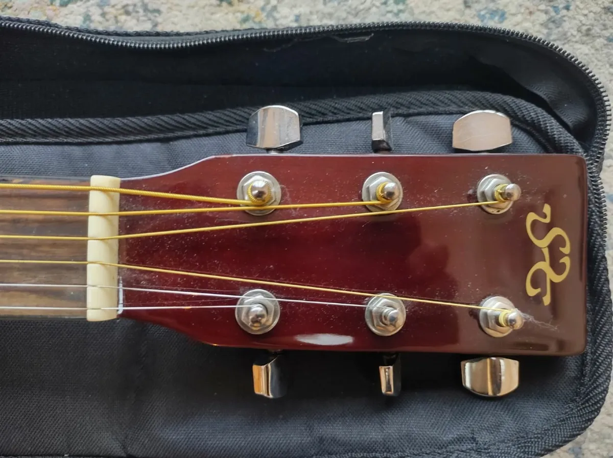 Guitar, great condition - Image 2