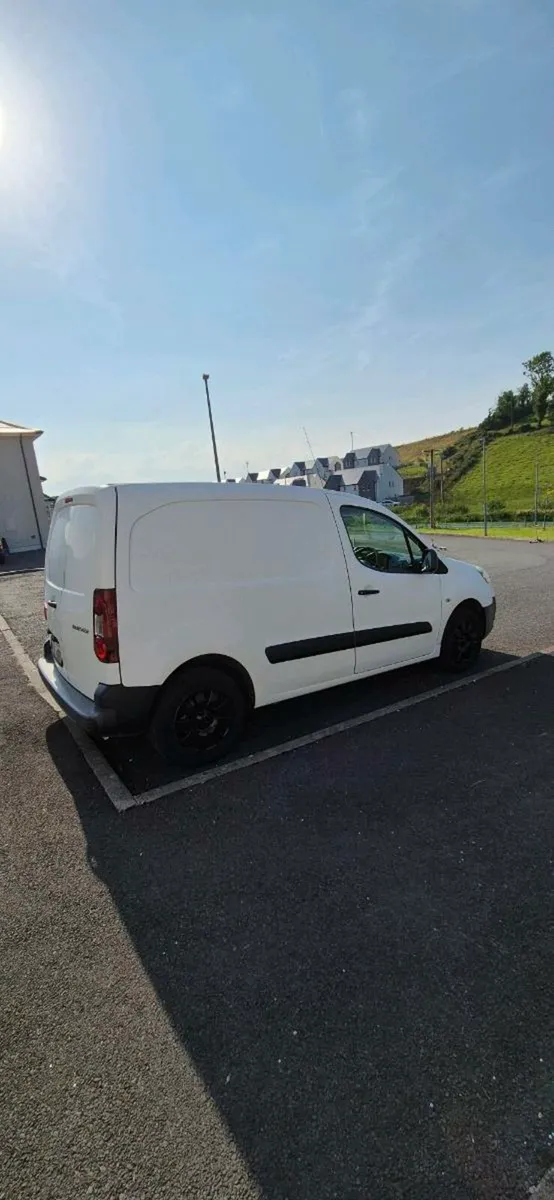 2014 Peugeot Partner **LOW MILEAGE** - Image 4