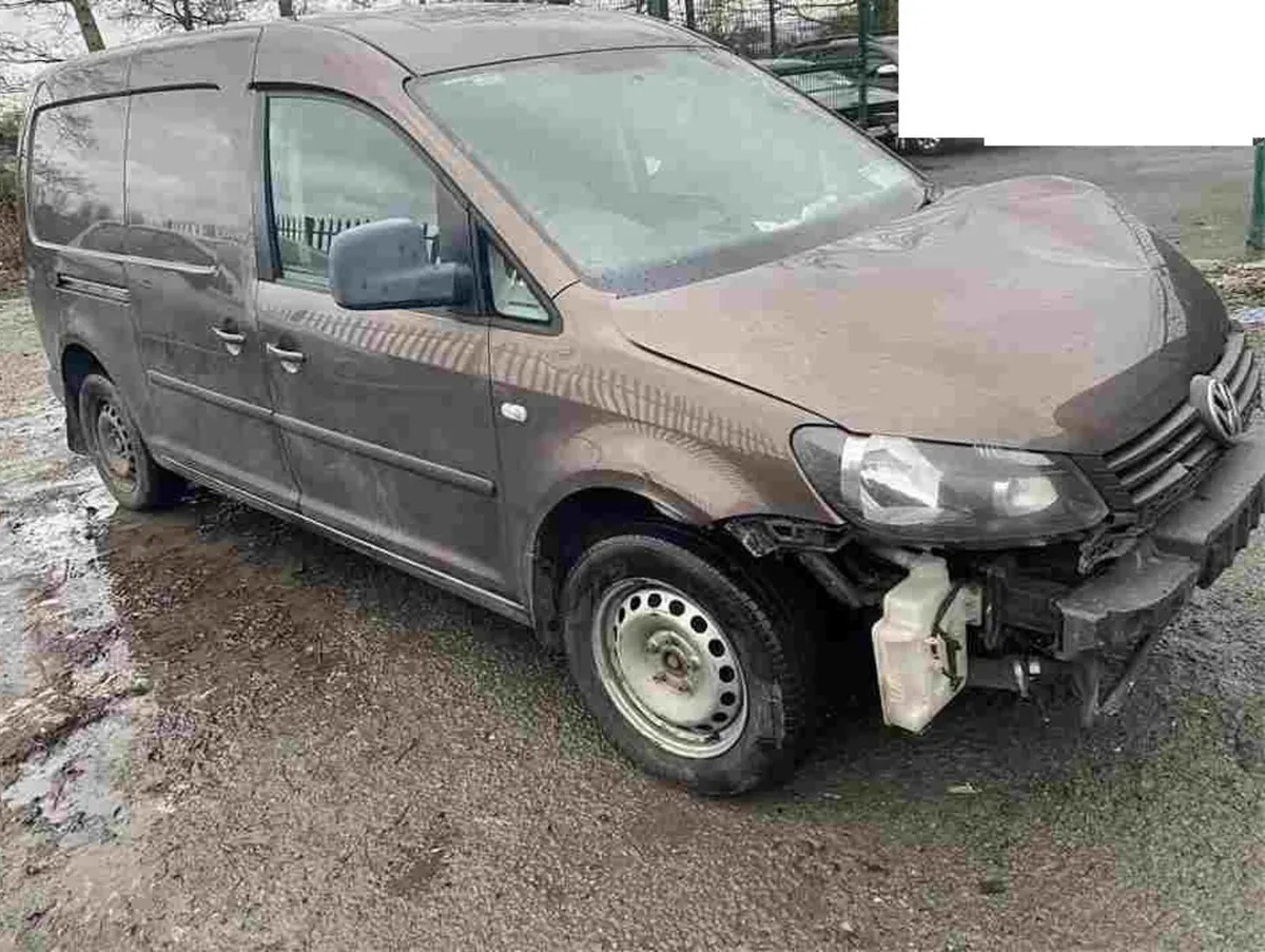 2015 Vw Caddy Maxi 1.6 Tdi driving - Image 1
