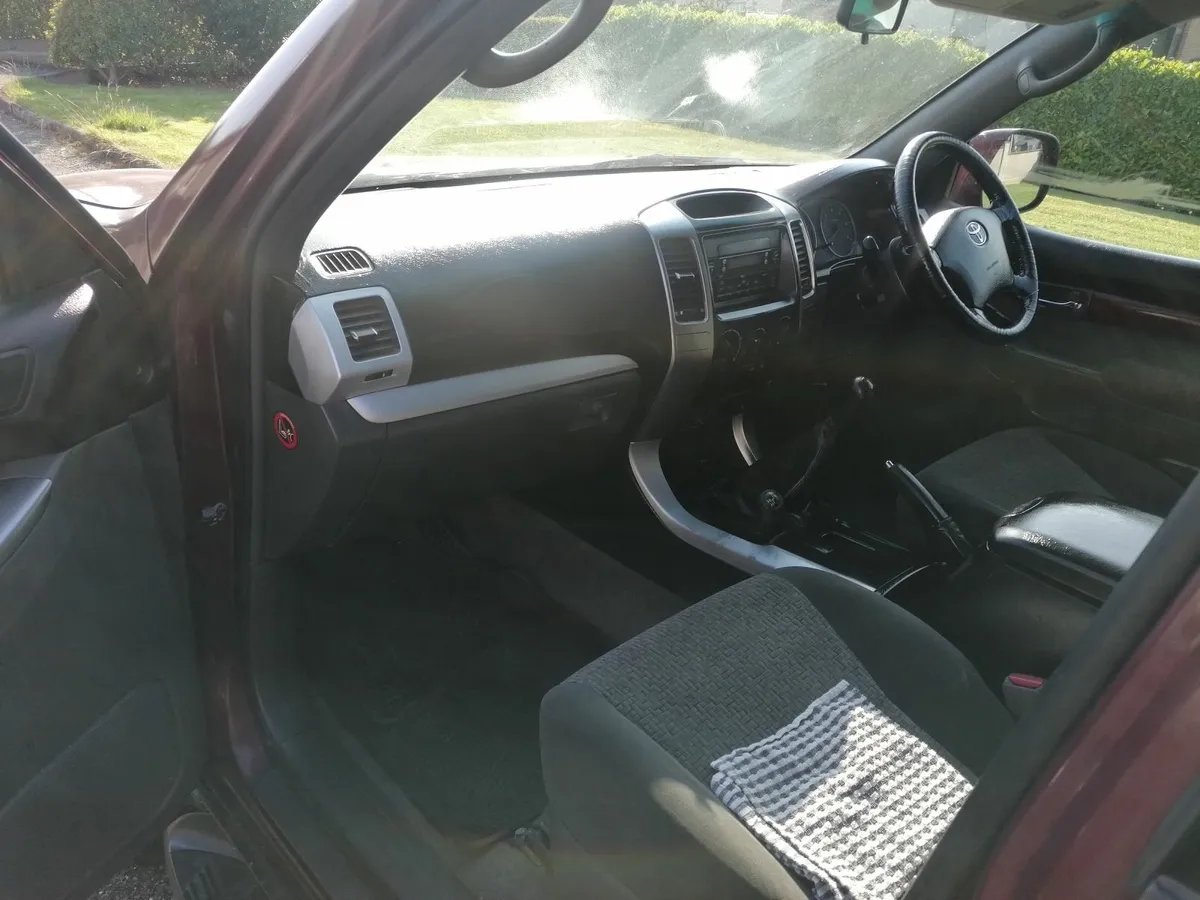 Toyota Land Cruiser 2006 - Image 3