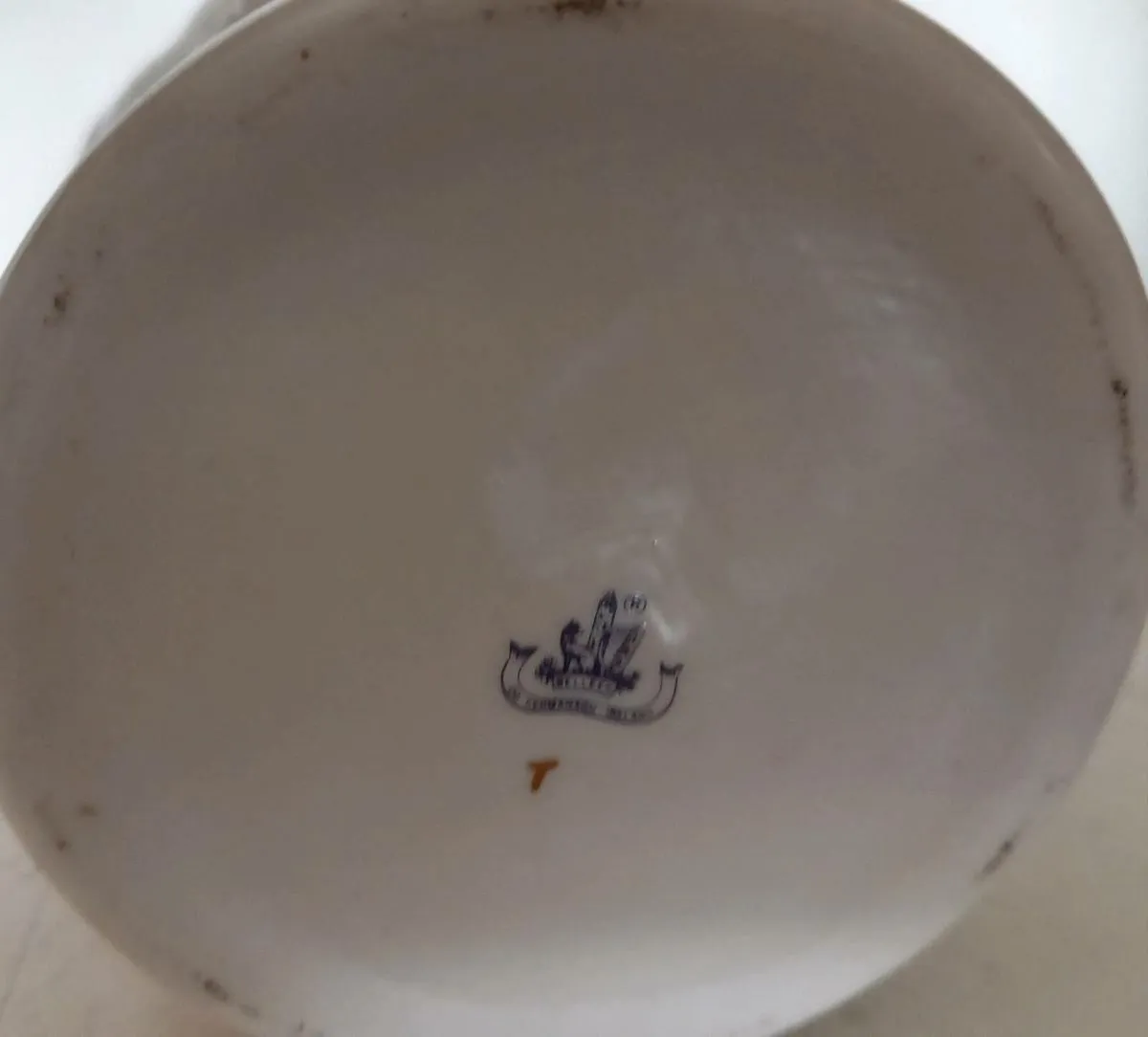 Belleek 50th Anniversary or Birthday Vase - Image 3