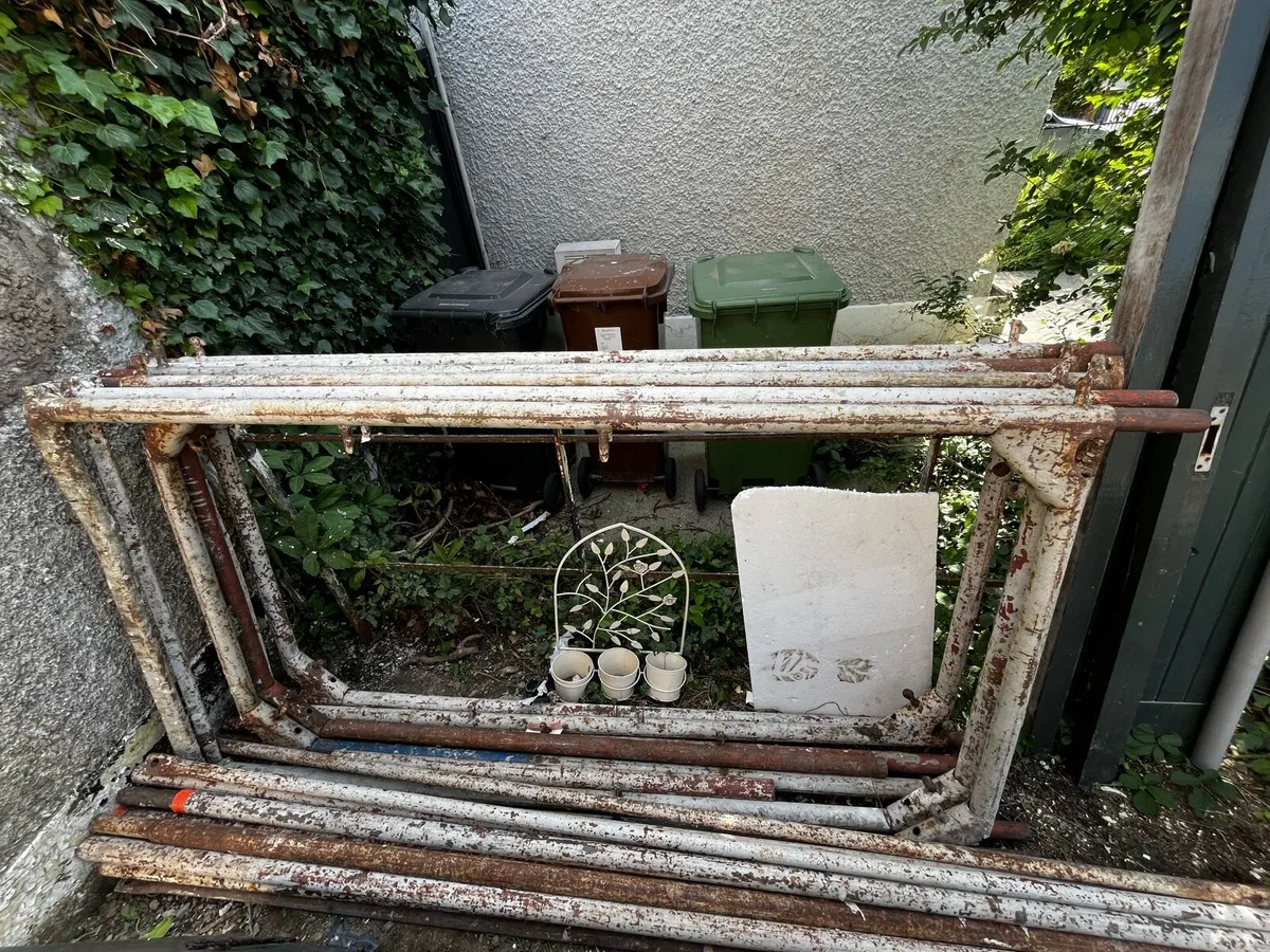 Scaffolding - Image 2