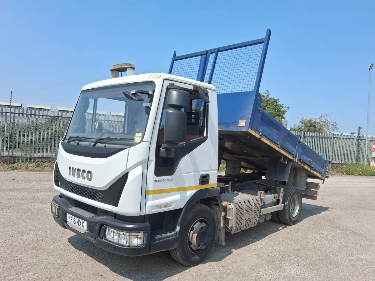2016 Iveco 7.5 ton drop side tipper Low Kms - Image 1