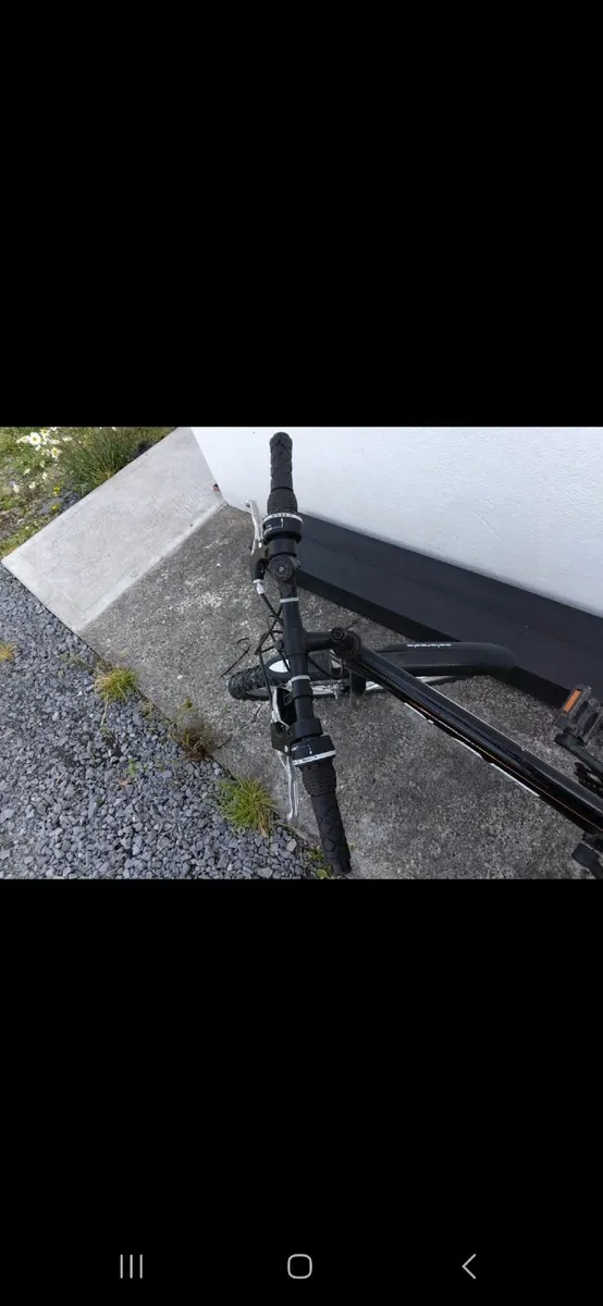 Boys Bicycle suitable for 9 to 12 year old - Image 2