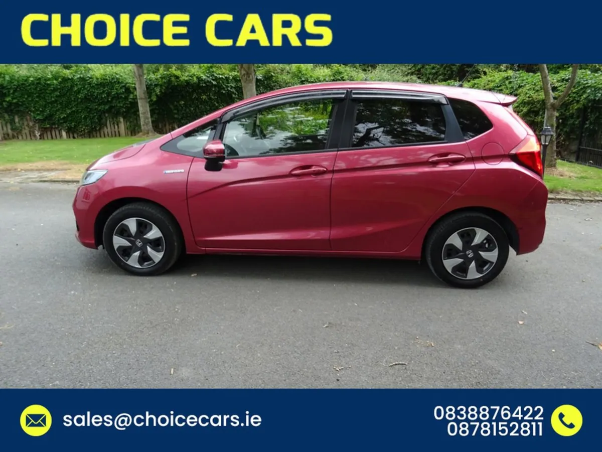 Honda Fit 1.5 Auto Hybrid - Image 2