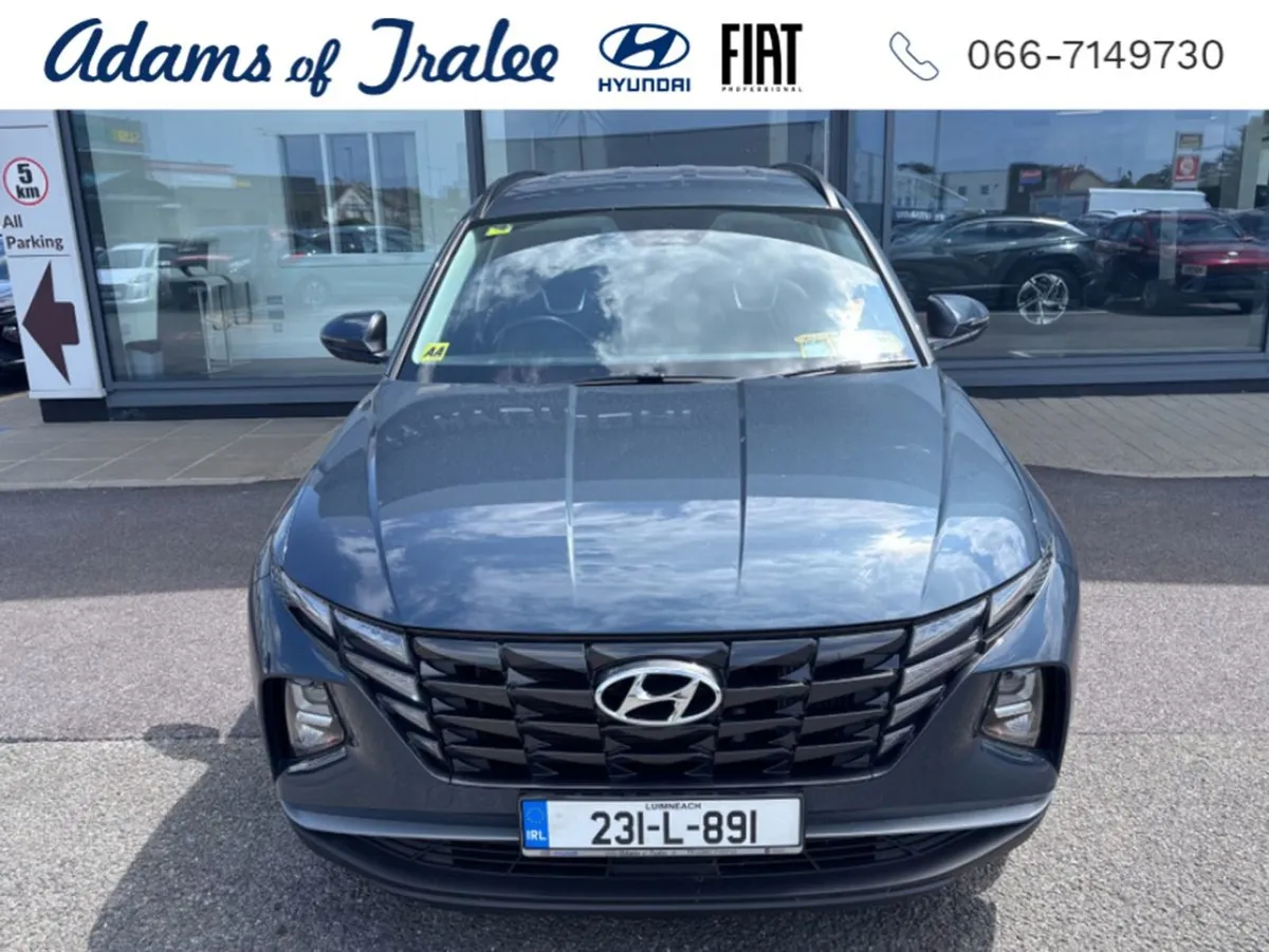 Hyundai Tucson Ix35 Executive 5DR - Image 3