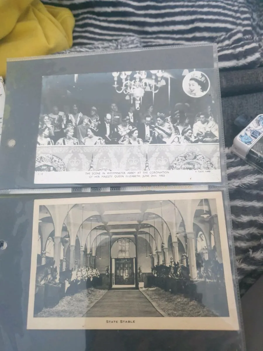 VINTAGE...QUEEN. ELIZABETH. POSTCARDS