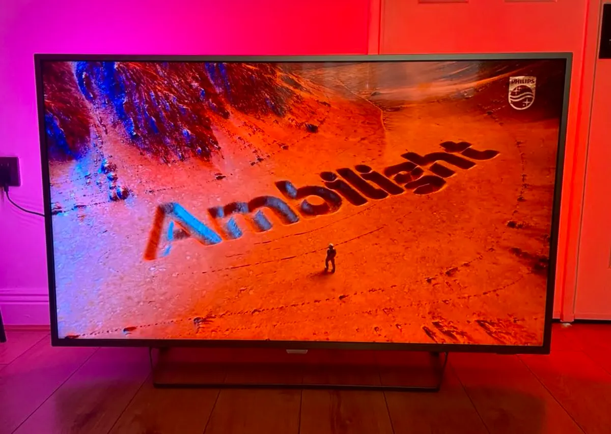 Philips 55 inch Smart TV Ambilight - Image 4