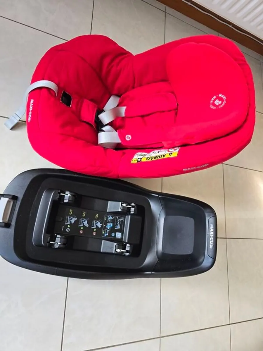maxi cosi two way car seat - Image 3