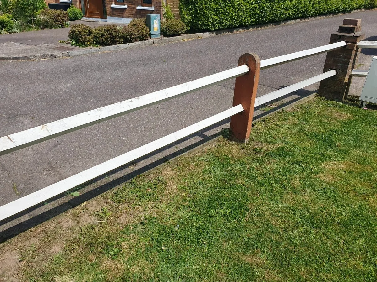 Garden Fence Posts - Image 2