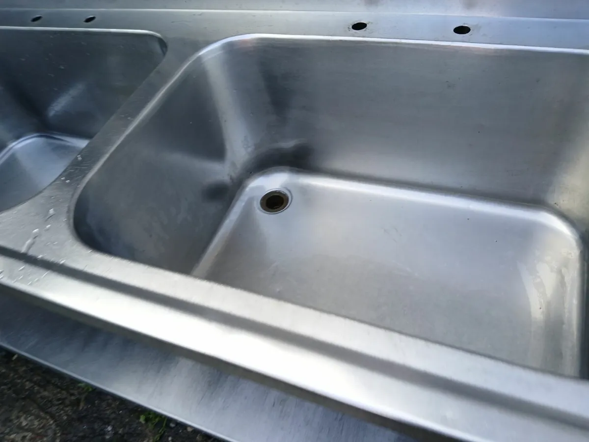 Stainless steel cabbinet double sink unit delivrre - Image 1