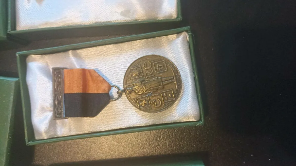 Irish medals on independence - Image 2