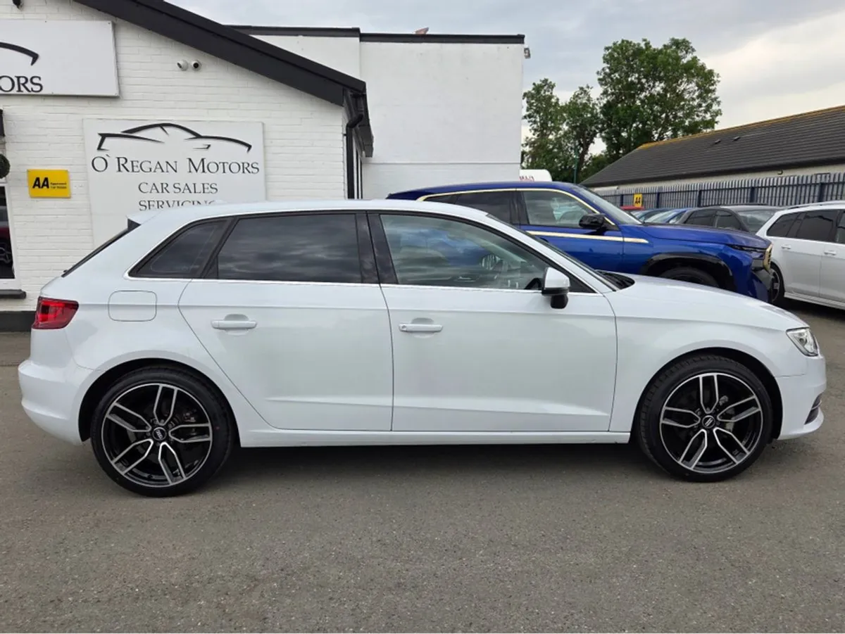 Audi A3 1.4 Tfsi Sport S-tronic - Image 2