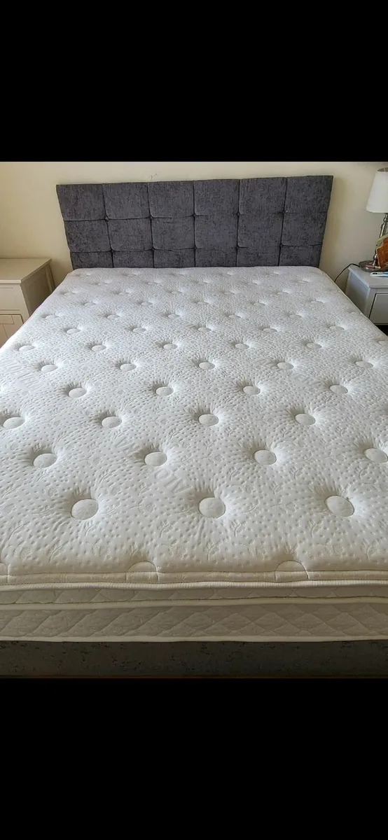 King-size Bed - Image 2