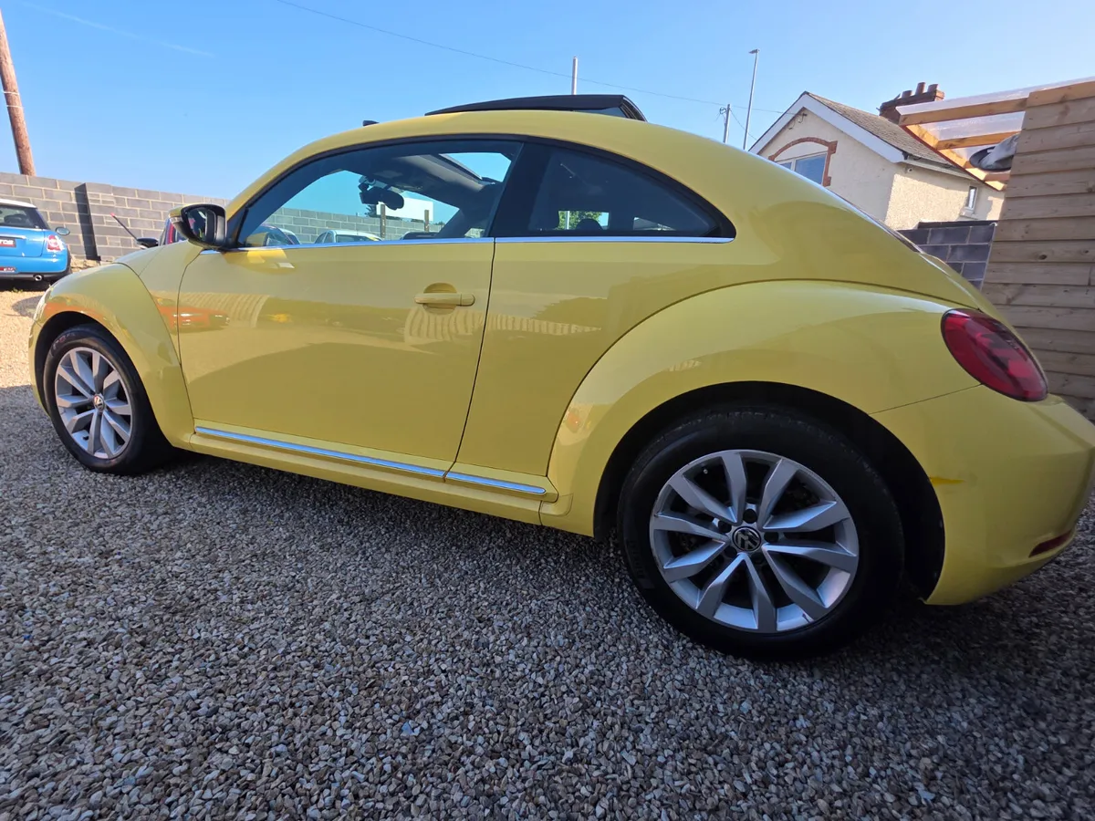 Volkswagen Beetle Automatic - Image 3