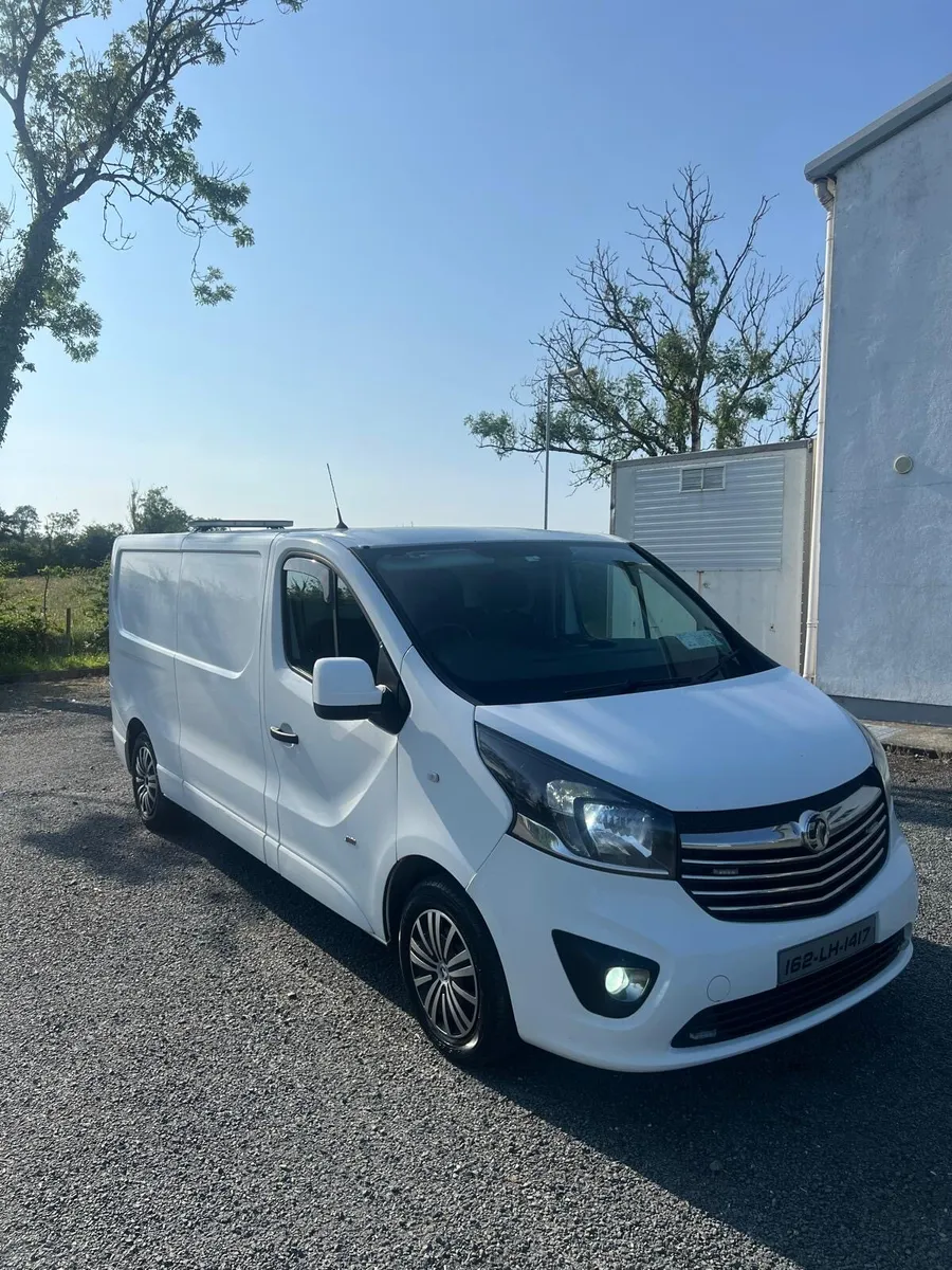 2016 vauxhall vivaro sportive (new doe 6/26) - Image 1
