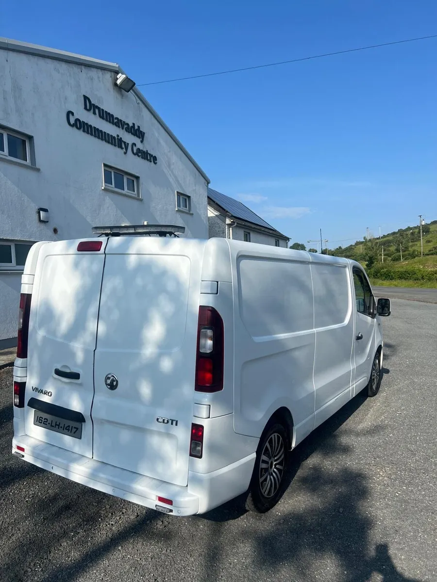 2016 vauxhall vivaro sportive (new doe 6/26) - Image 3