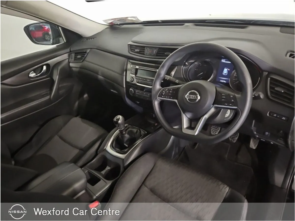 Nissan X-Trail 1.6 DSL XE 7 Seater - Image 3