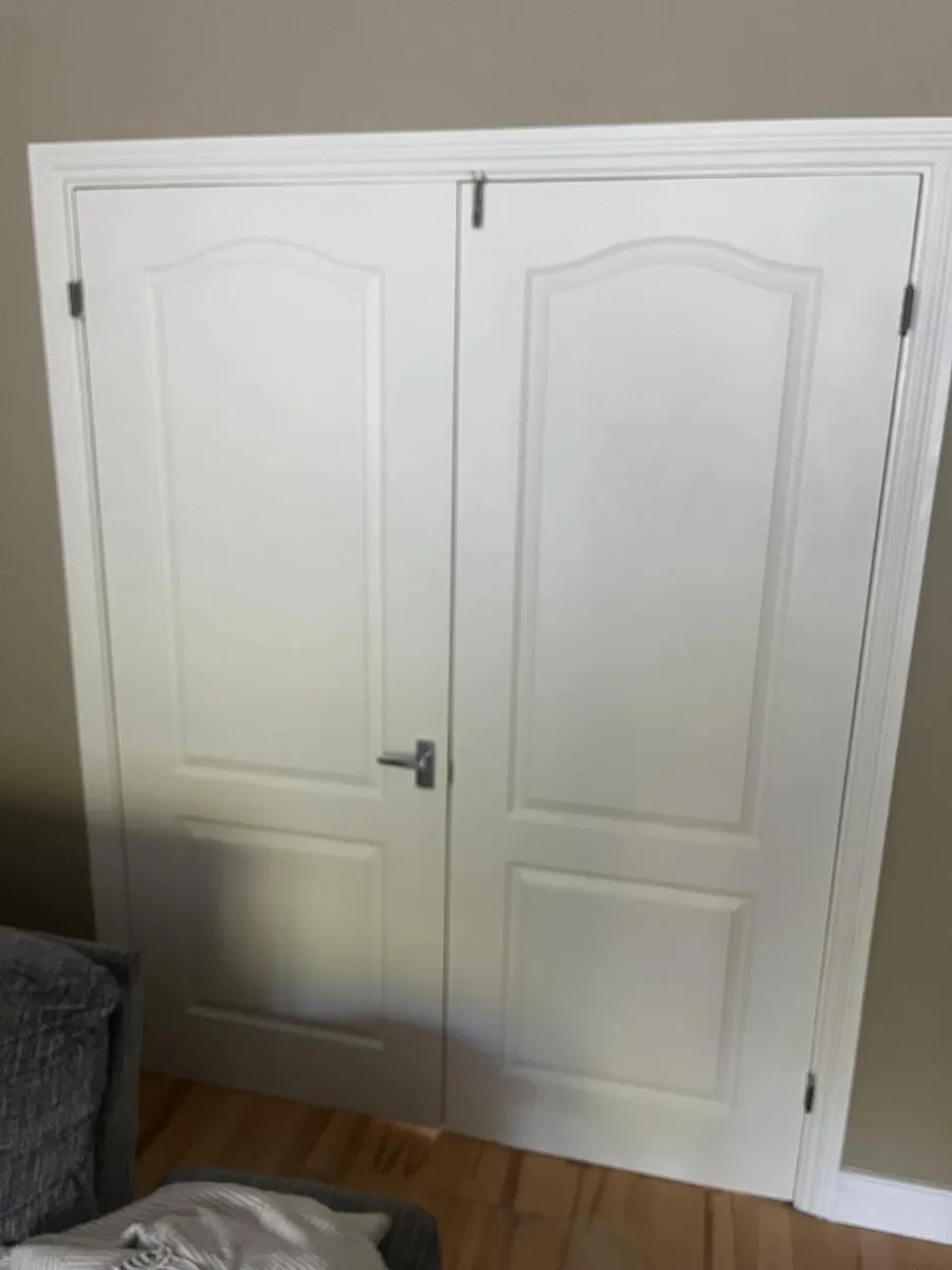 White internal doors - Image 3