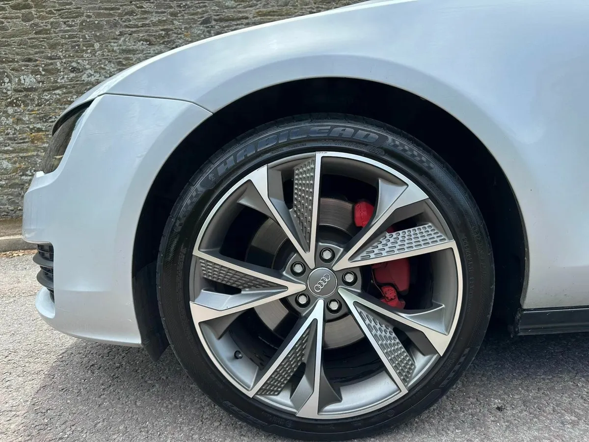 Audi A7 2011 - Image 3