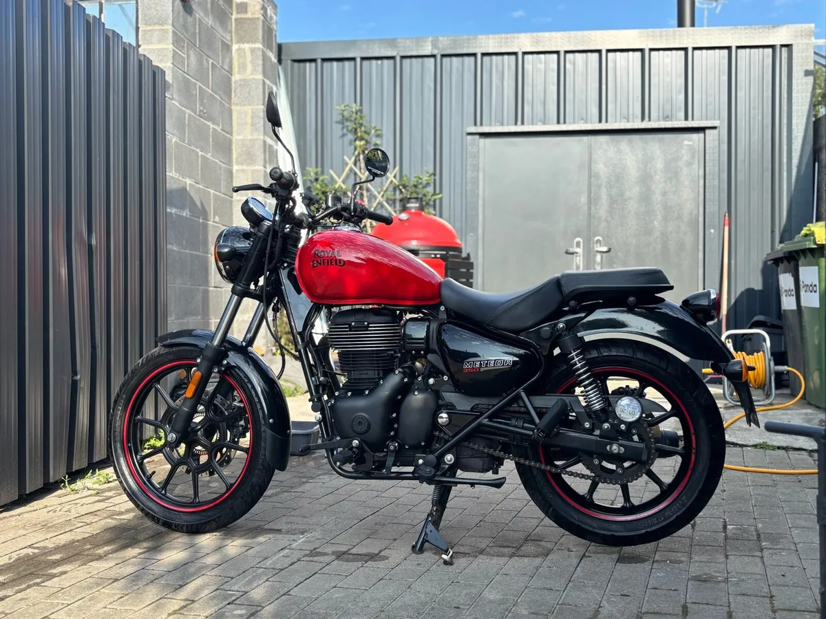 Royal Enfield Meteor 350 - Image 1