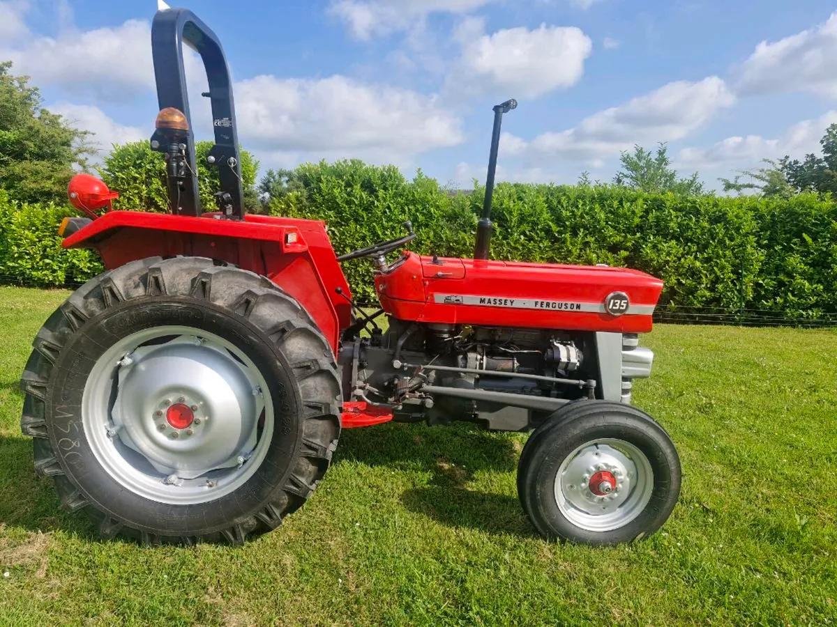 Massey 135 - Image 2