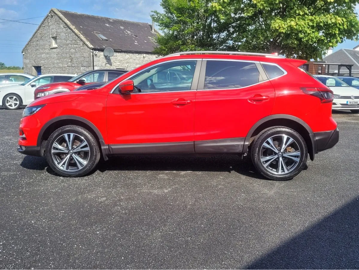 Nissan QASHQAI 1.5 DCI N-connecta 5DR 115PS - Image 3