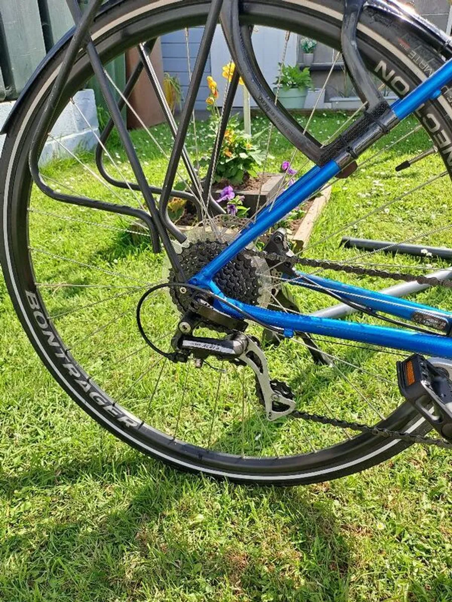 trek fx2 with new parts and spare new replacement parts - Image 3