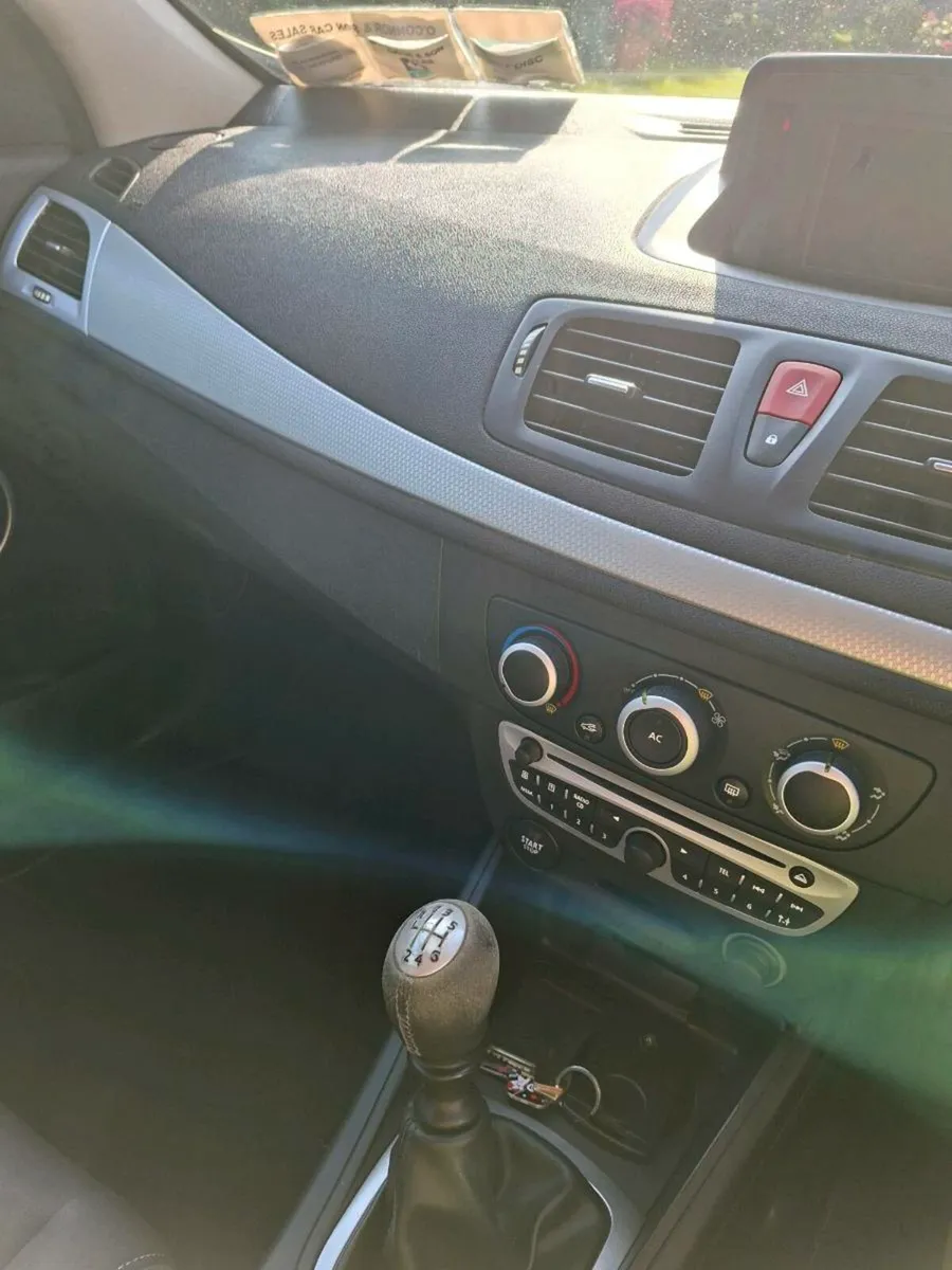 Car - Image 4