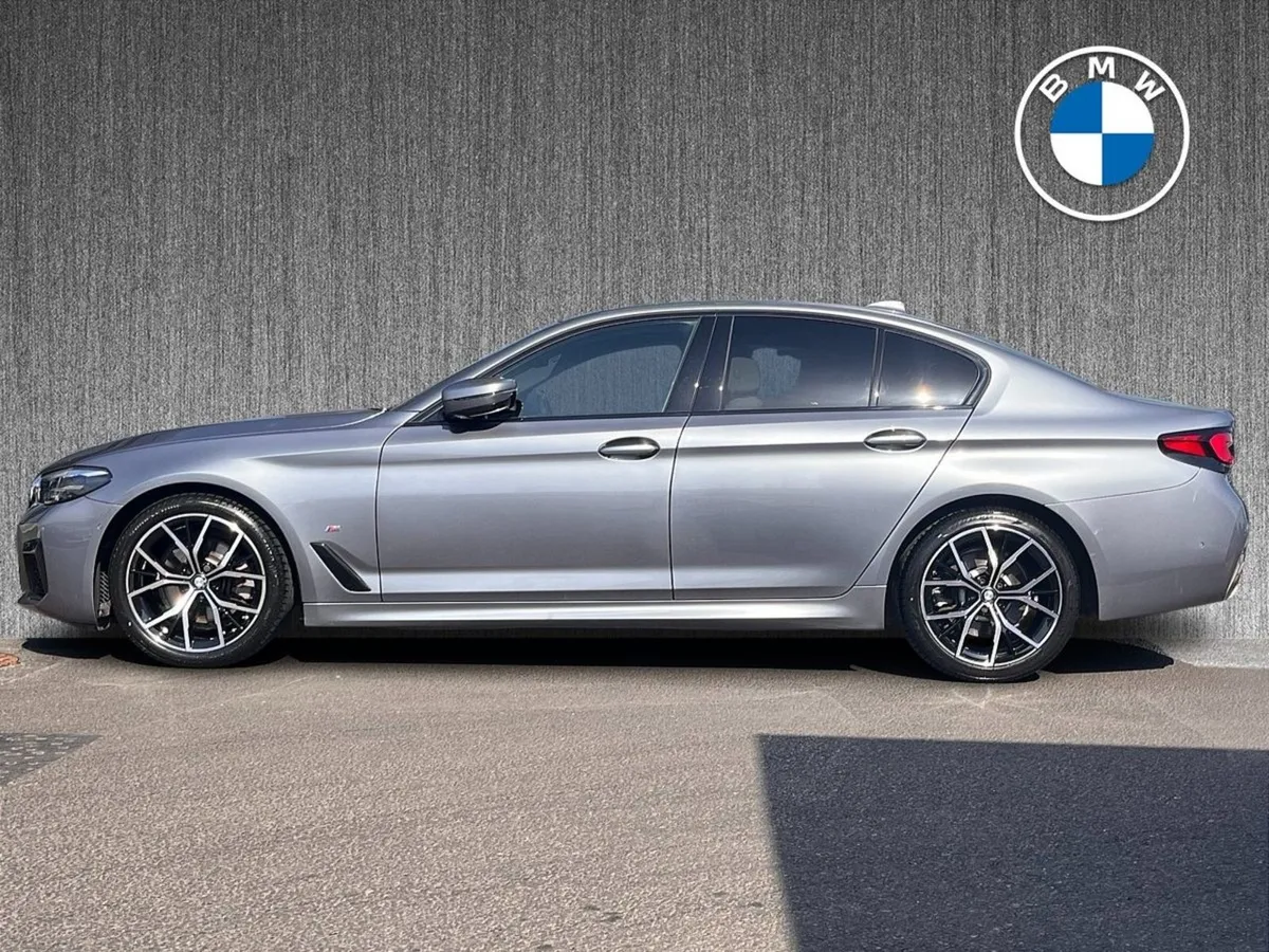 BMW 5 Series 520d M Sport Saloon - Image 4