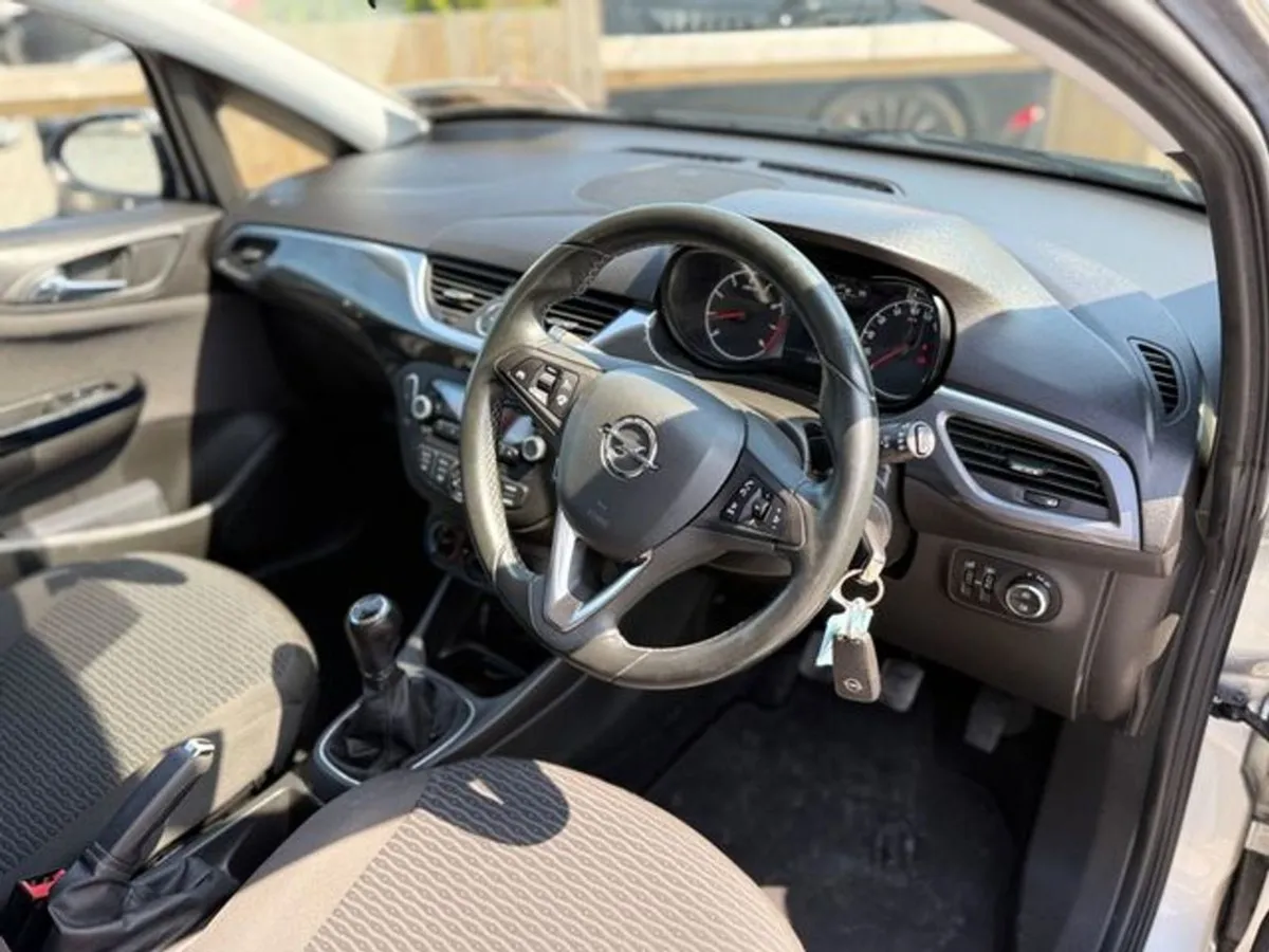 Opel Corsa SC 1.4i 90ps 5DR