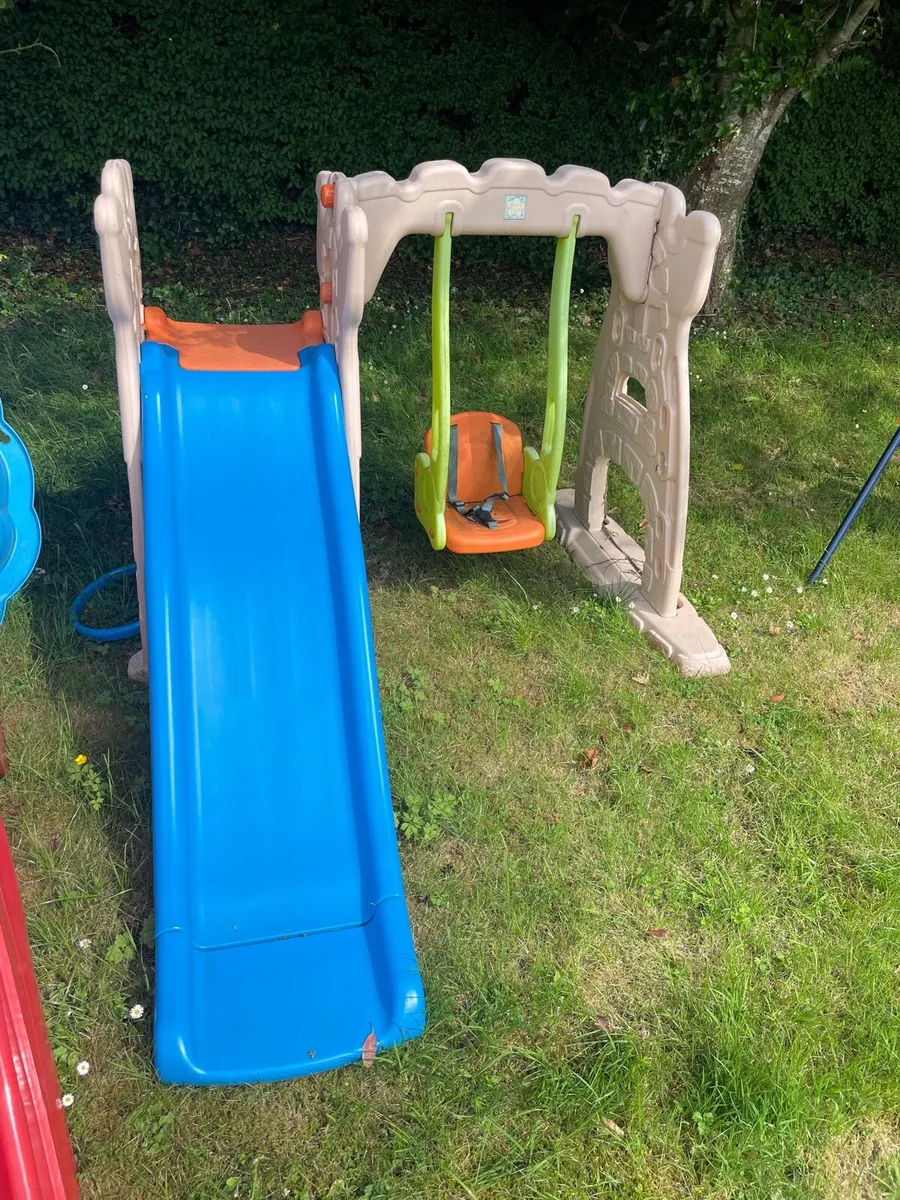 Kids swing and slide set €30 - Image 1