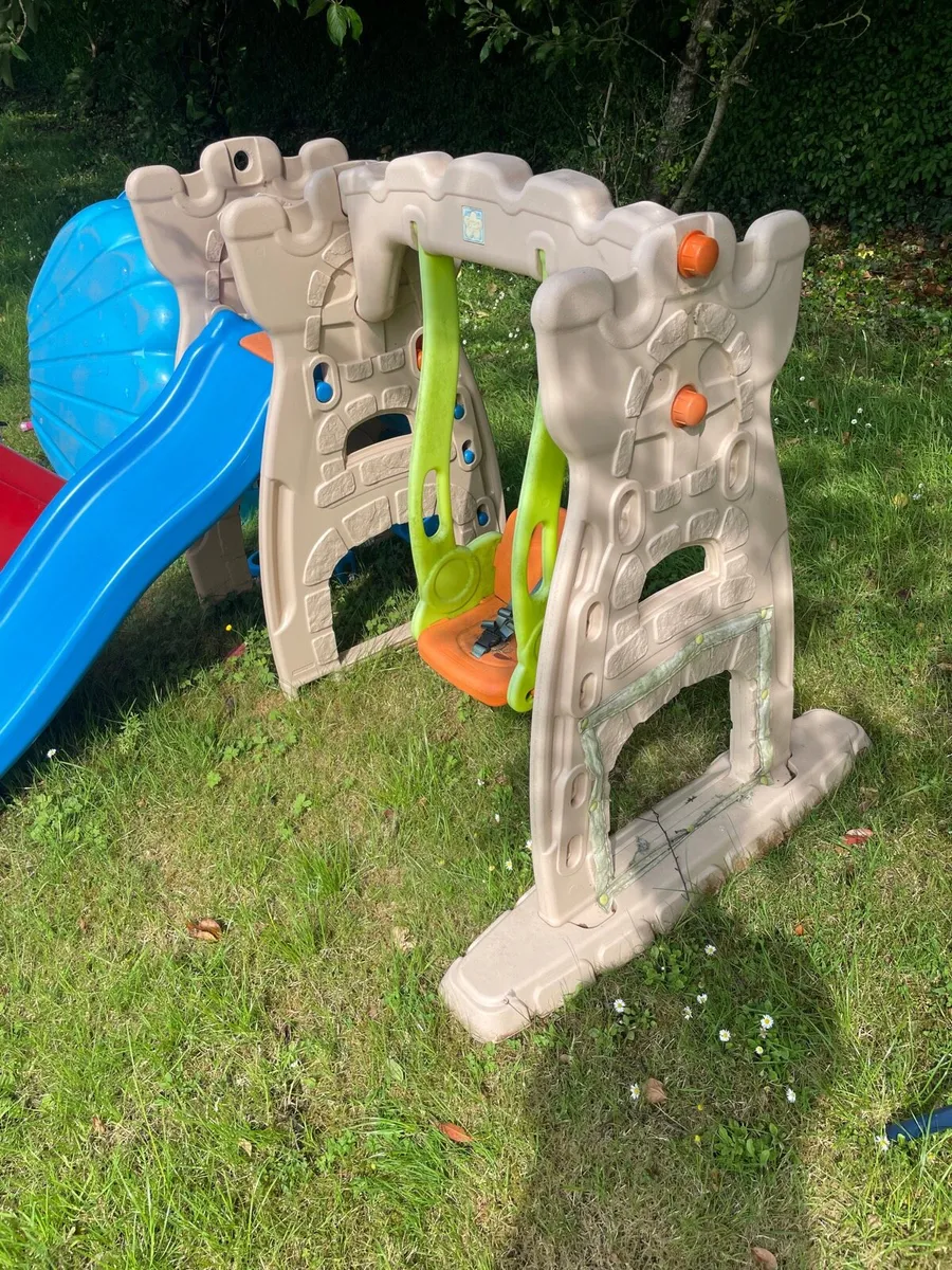 Kids swing and slide set €30 - Image 2